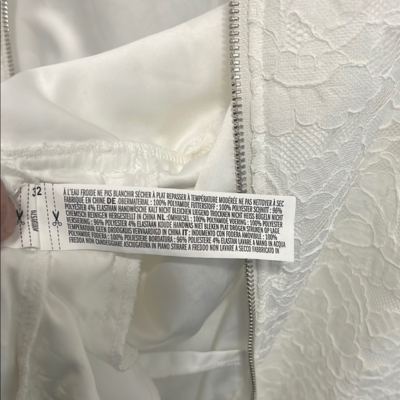 Forever 21 White Lace Bomber Jacket - Picture 5 of 6